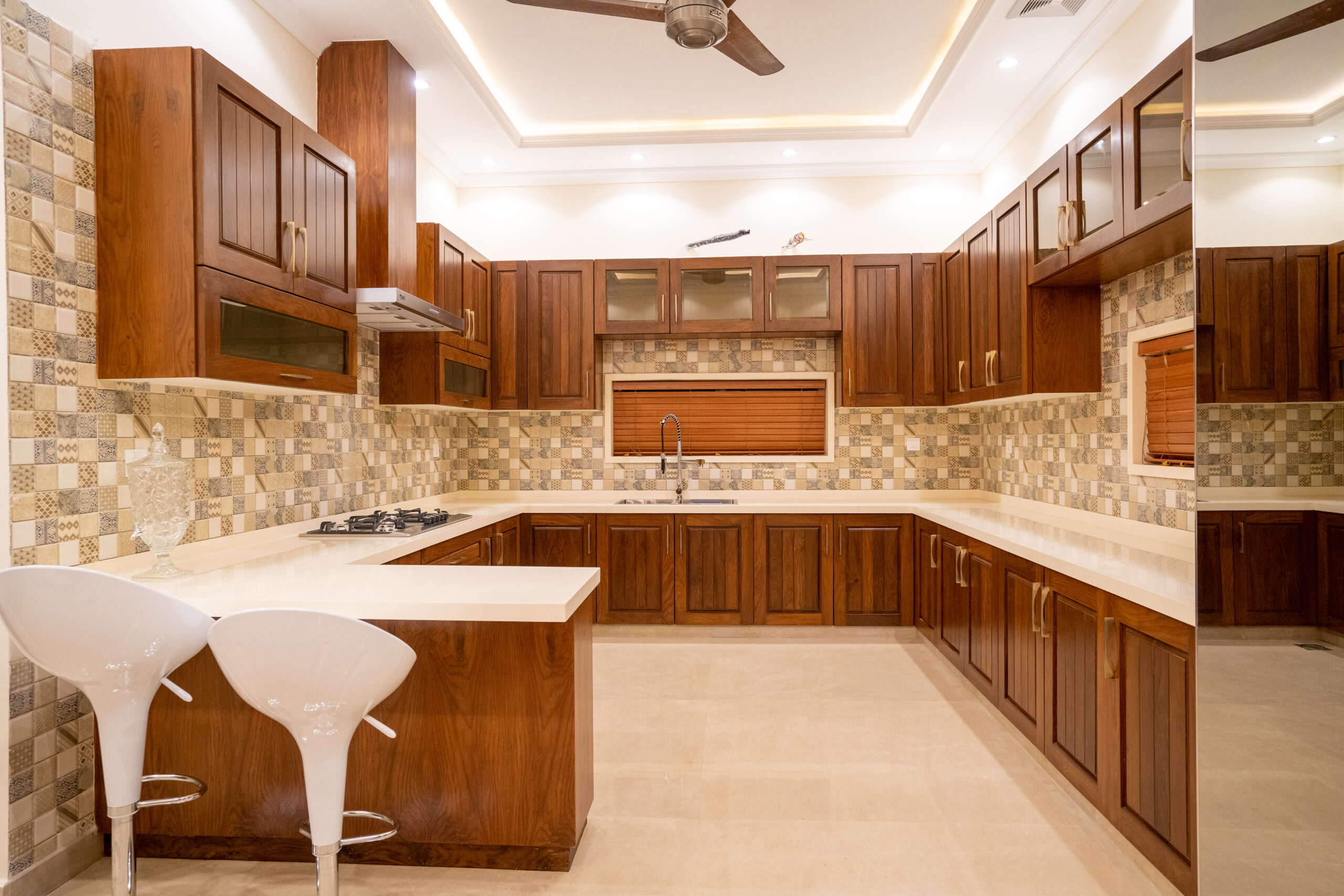 Modern & luxury house Kitchen Premium Photo